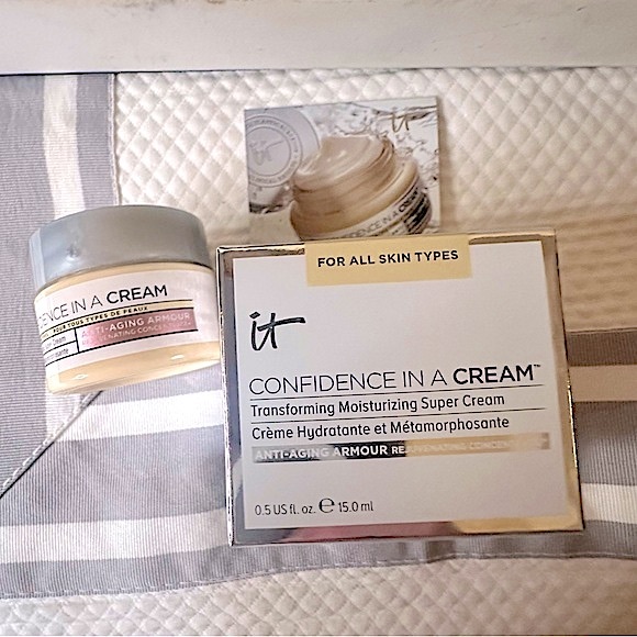 🆕 iT Cosmetics 4 pc BUNDLE - Picture 11 of 15